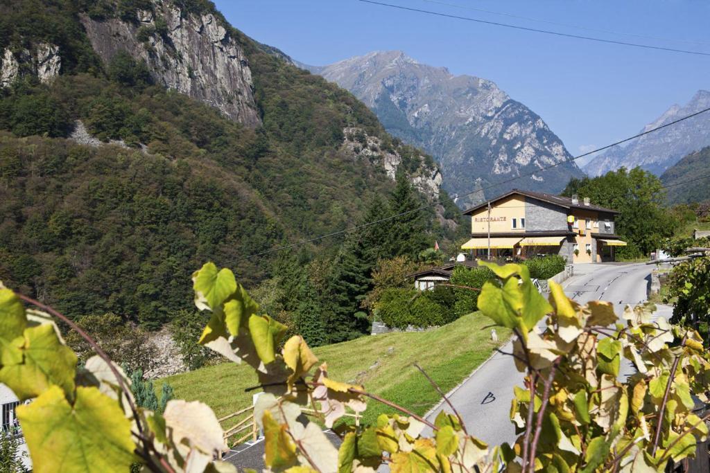 Hotel Al Lago Vogorno Kültér fotó